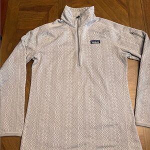 Patagonia Women’s Light Gray Patterned Quarter-Zip Turtleneck